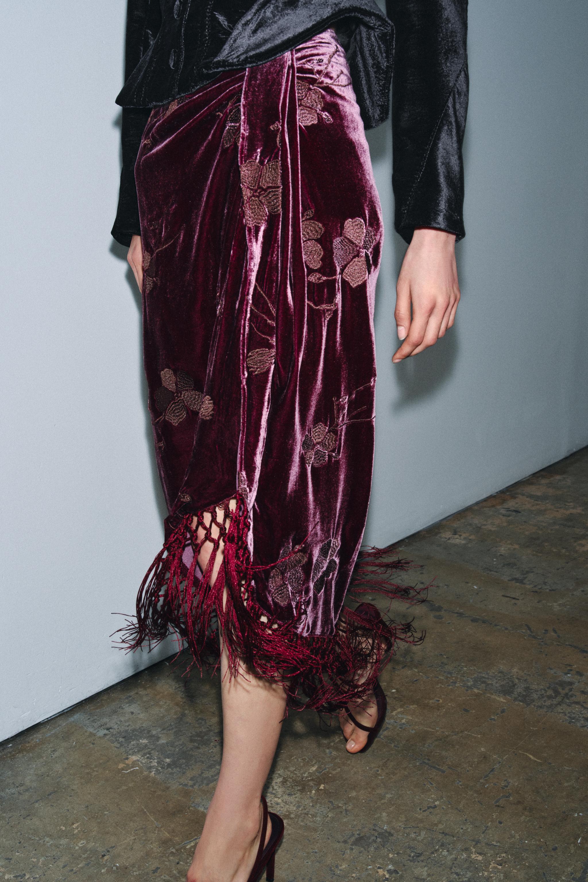 JUPE PARÉO EN VELOURS BRODERIES FLEURS